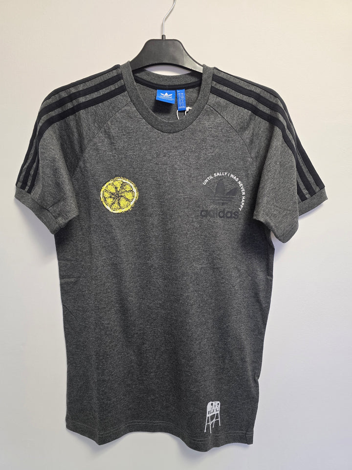 Sally Cinnamon Custom T-shirt - Grey
